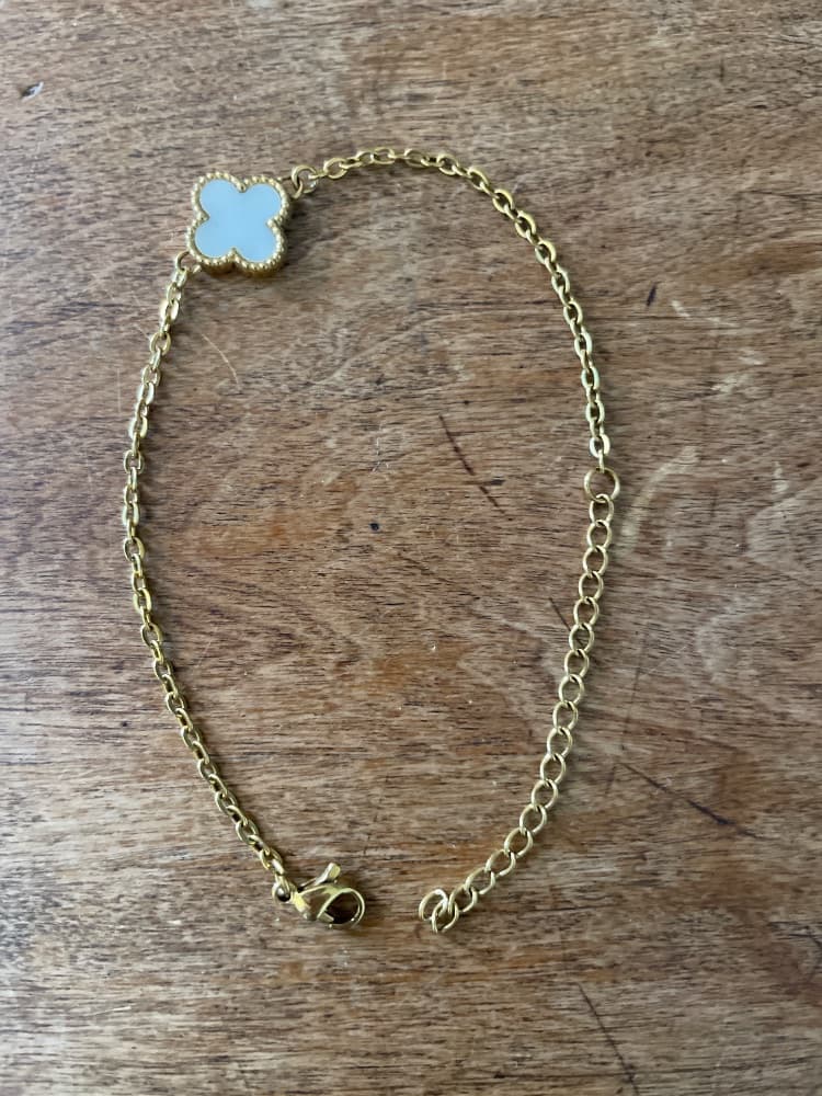 Gold Tone Clover Charm Bracelet