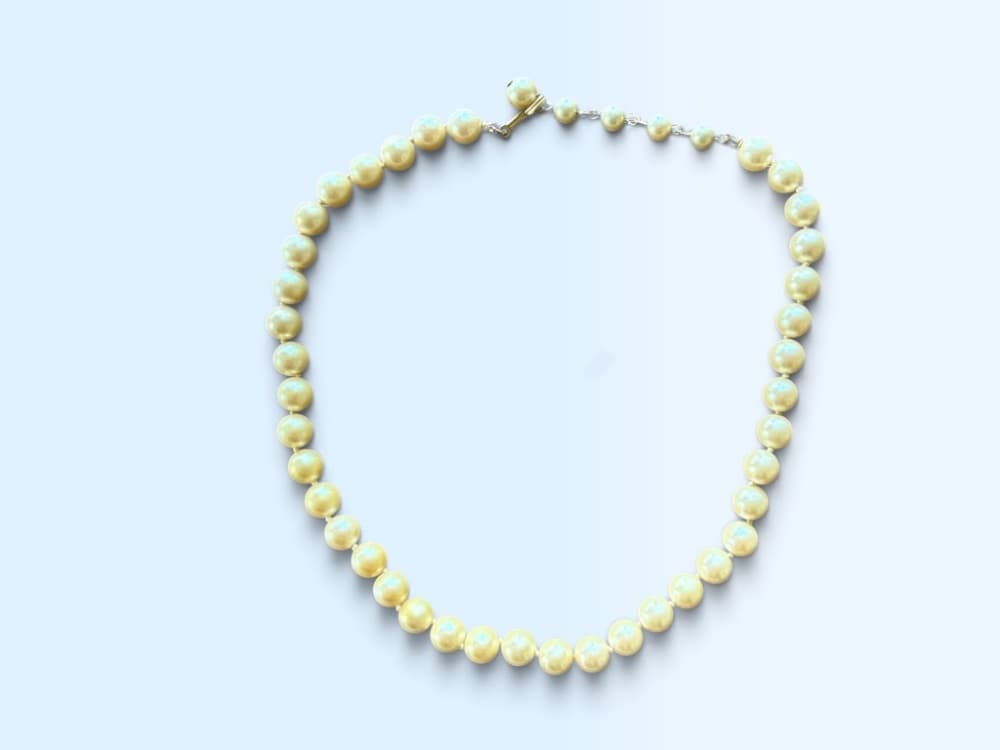 Classic Faux Pearl Strand Necklace - Creamy Yellow