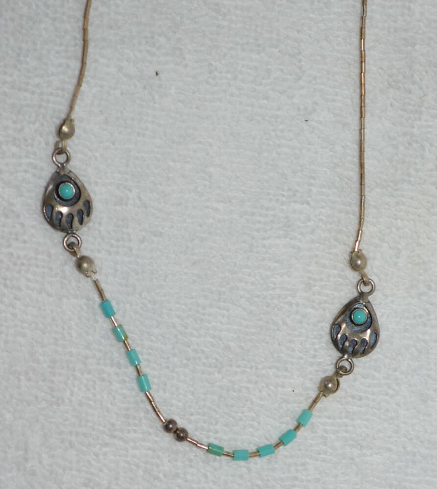 Vintage Native American Turquoise & Sterling Silver Bear Claw Necklace