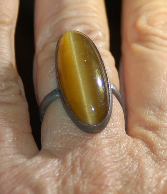 Vintage 925 Sterling Silver and Tiger's Eye Ring size 6.25 long elongated stone