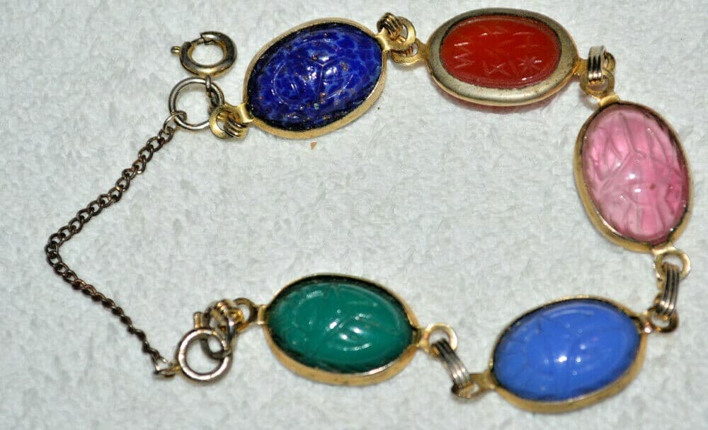 VINTAGE GENUINE STONE SCARAB BRACELET carved real stones