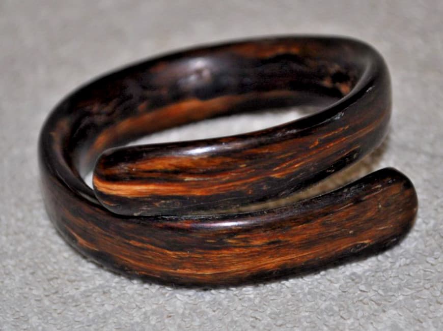 VINTAGE WOOD CARVED BYPASS CUFF BANGLE BRACELET small wrist
