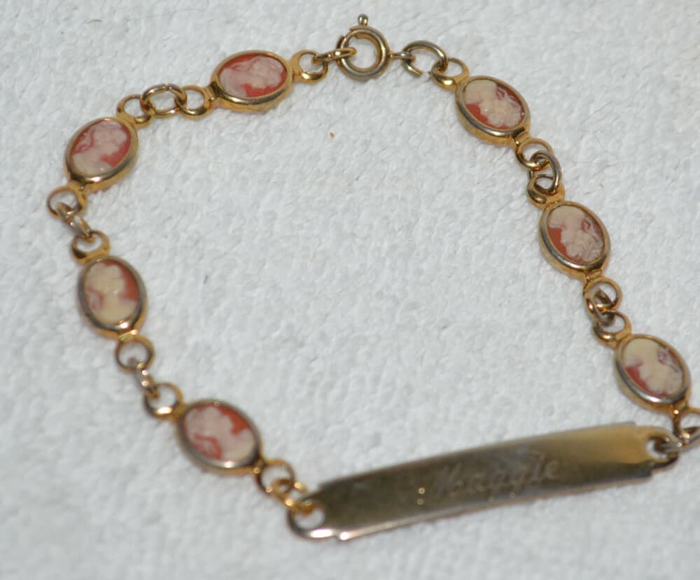 Vintage SPEIDEL Gold cameo links Engraved Name ID Bracelet MAGGIE Personalized