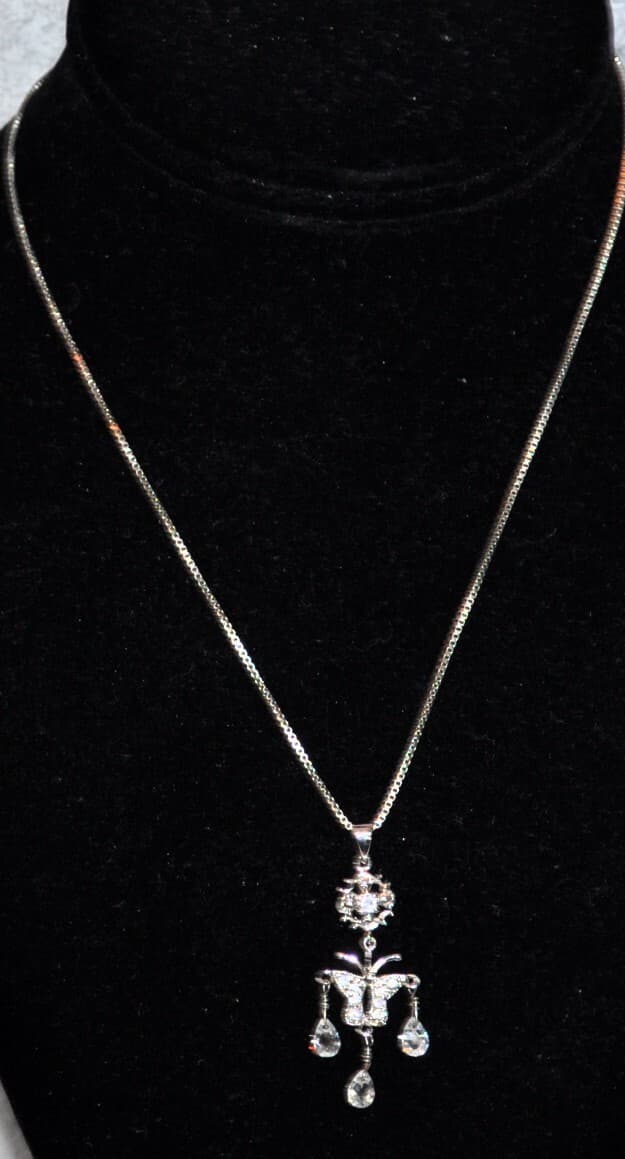 925 Sterling Silver Cubic Zirconia Butterfly Pendant briolette Chain Necklace