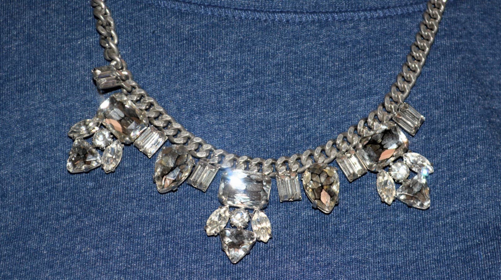 NEW NWT JUICY COUTURE RHINESTONE CRYSTAL couture LA LA necklace JUMBO FUN