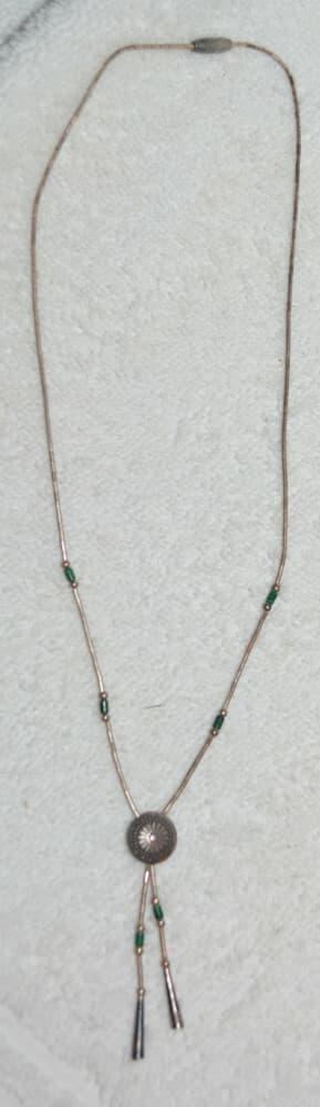 Southwest Style Liquid Silver Malachite Bead Necklace