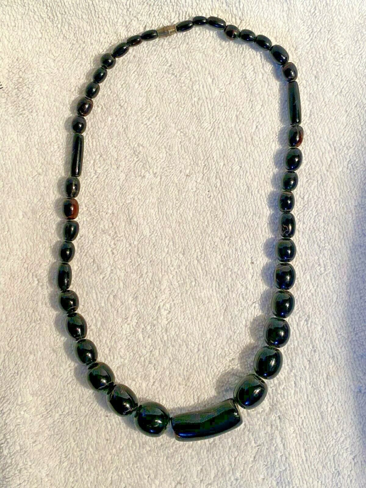 Vintage Royal Hawaiian Beautiful Genuine Black Coral Graduated Necklace