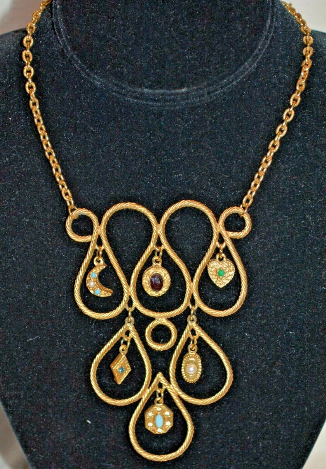 Vintage Florenza Signed Gold tone delightful Charms Pendant Necklace SO COOL