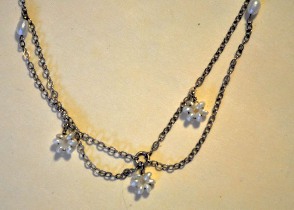 Amerigo Sterling Silver Signed pearl necklace lovely elegant valentine sweety