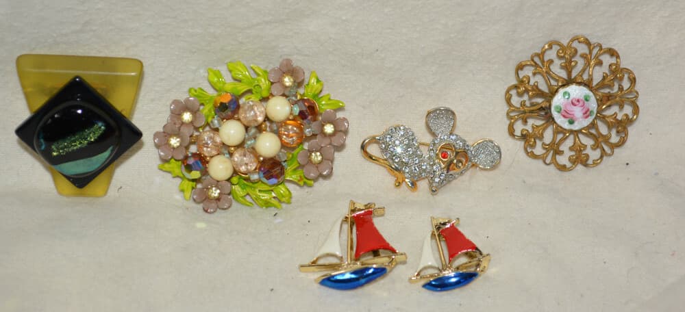 BEAUTIFUL LOT VINTAGE BROOCH PIN SELINI coro GERRY enamel crystal