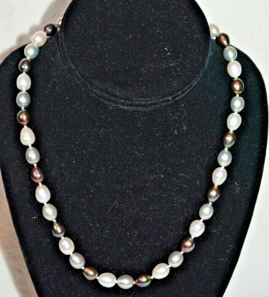 585 GOLD 14K genuine PEARL grey colors white knotted necklace