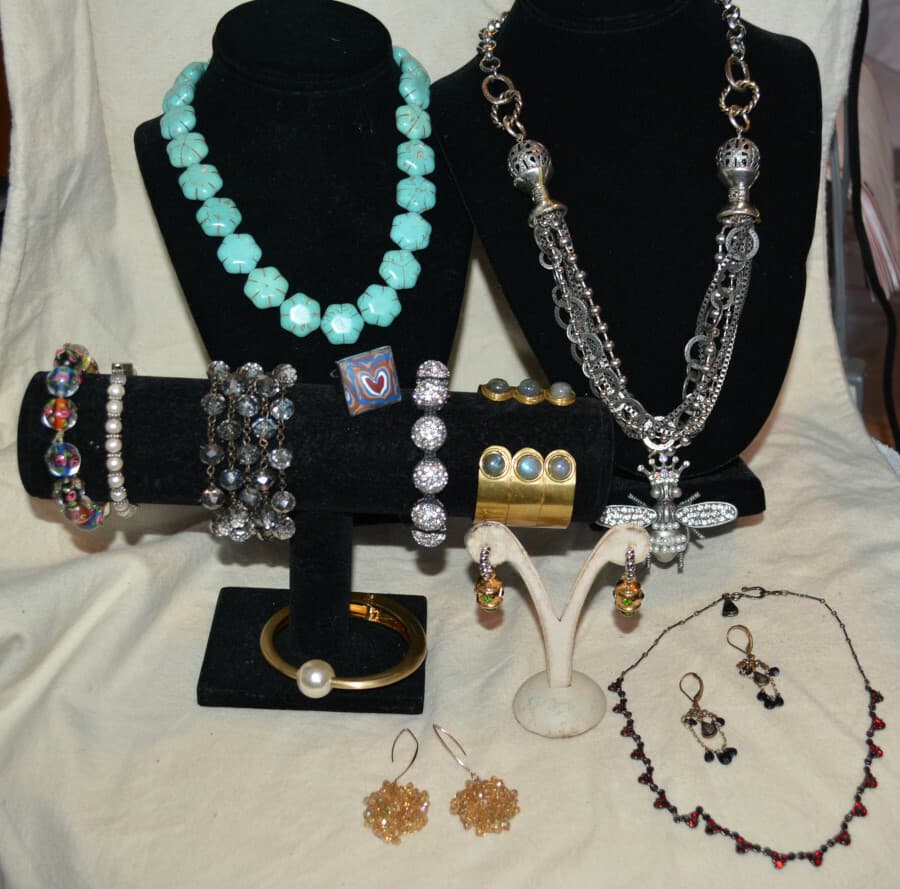 Lot Costume Jewelry Vintage - Modern pearls earrings bracelet necklace turquoise