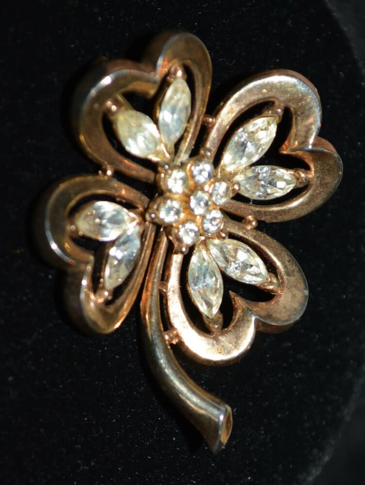 VINTAGE CROWN TRIFARI Alfred Philippe "Lucky Clover" 1950 Pat Pend Brooch Pin