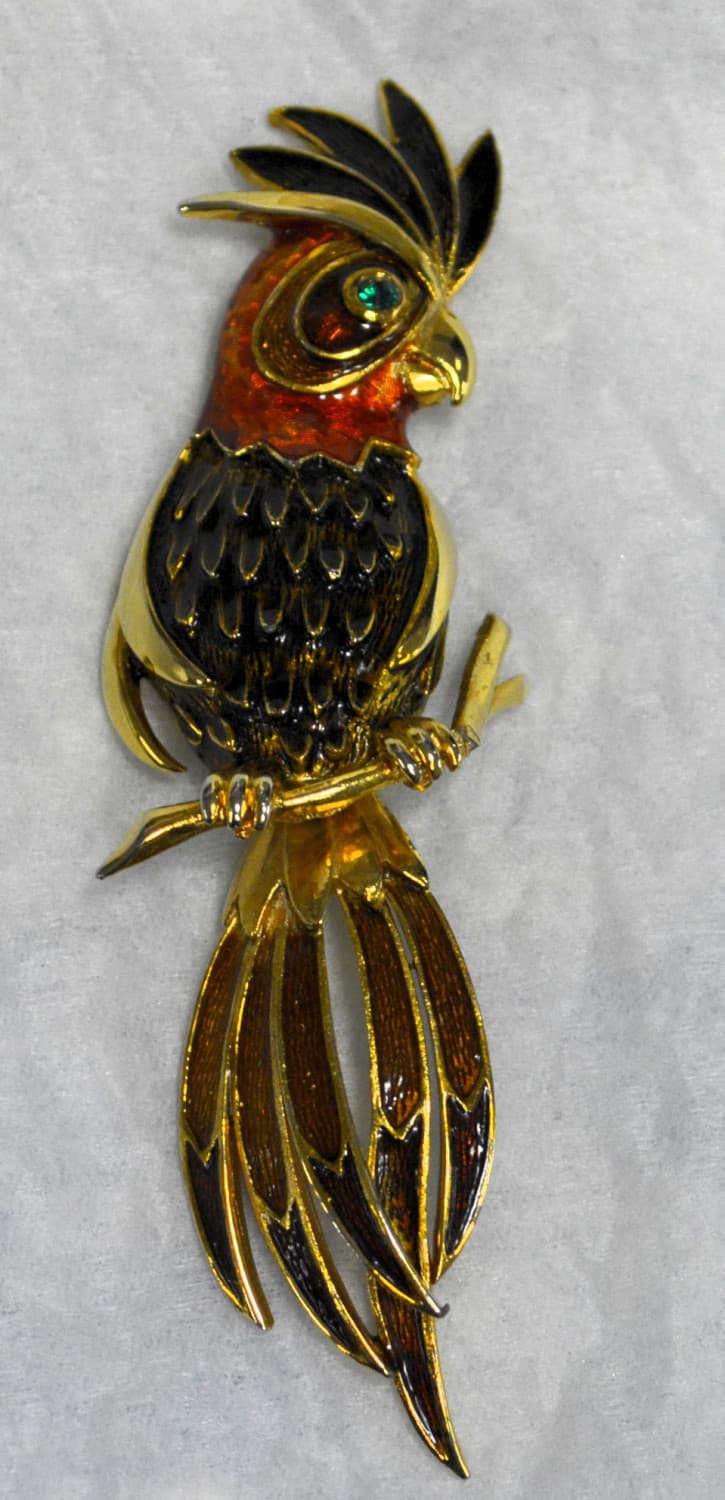 Vintage BOUCHER Enamel Trembler Bird Larger PIN tail shakes ! 8667P