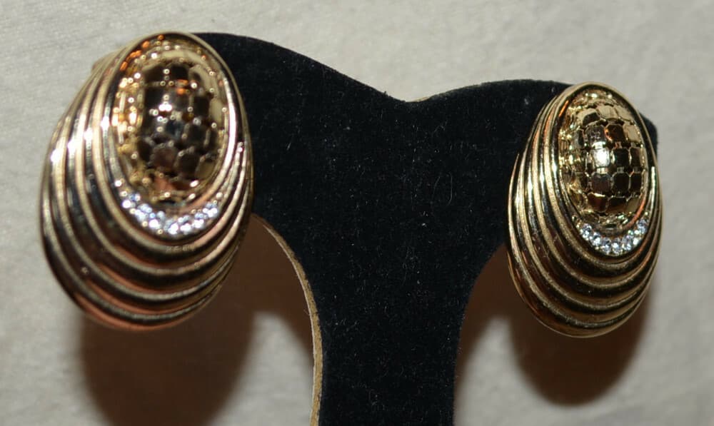 vintage rhinestone crystal WHITING & DAVIS Gold Tone Clip Earrings