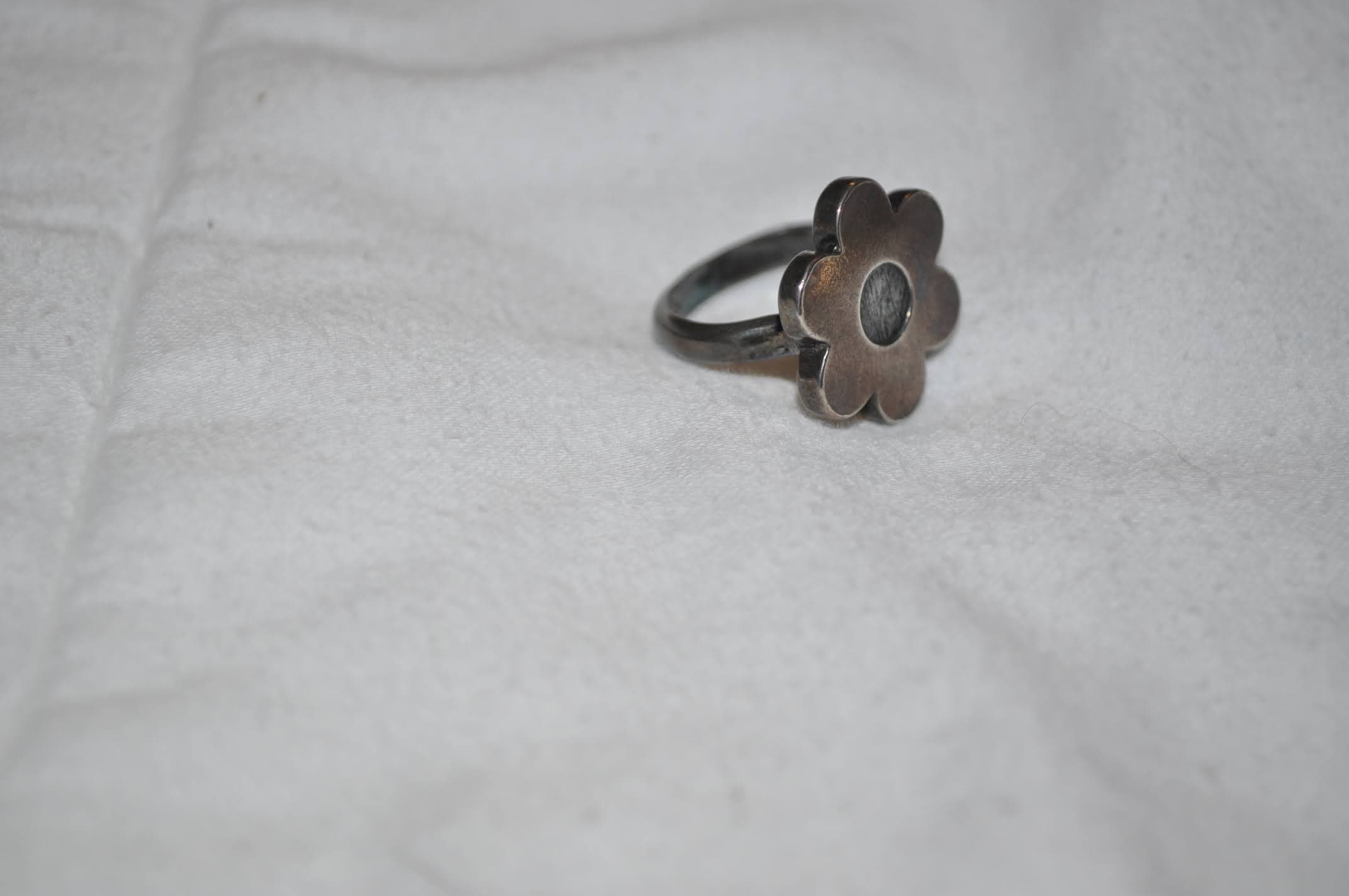 Sterling Daisy Flower Ring