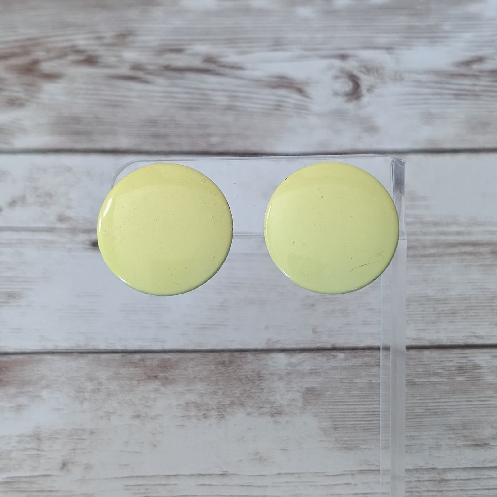 Vintage Clip On Earrings Retro Yellow/Green Circle 1"