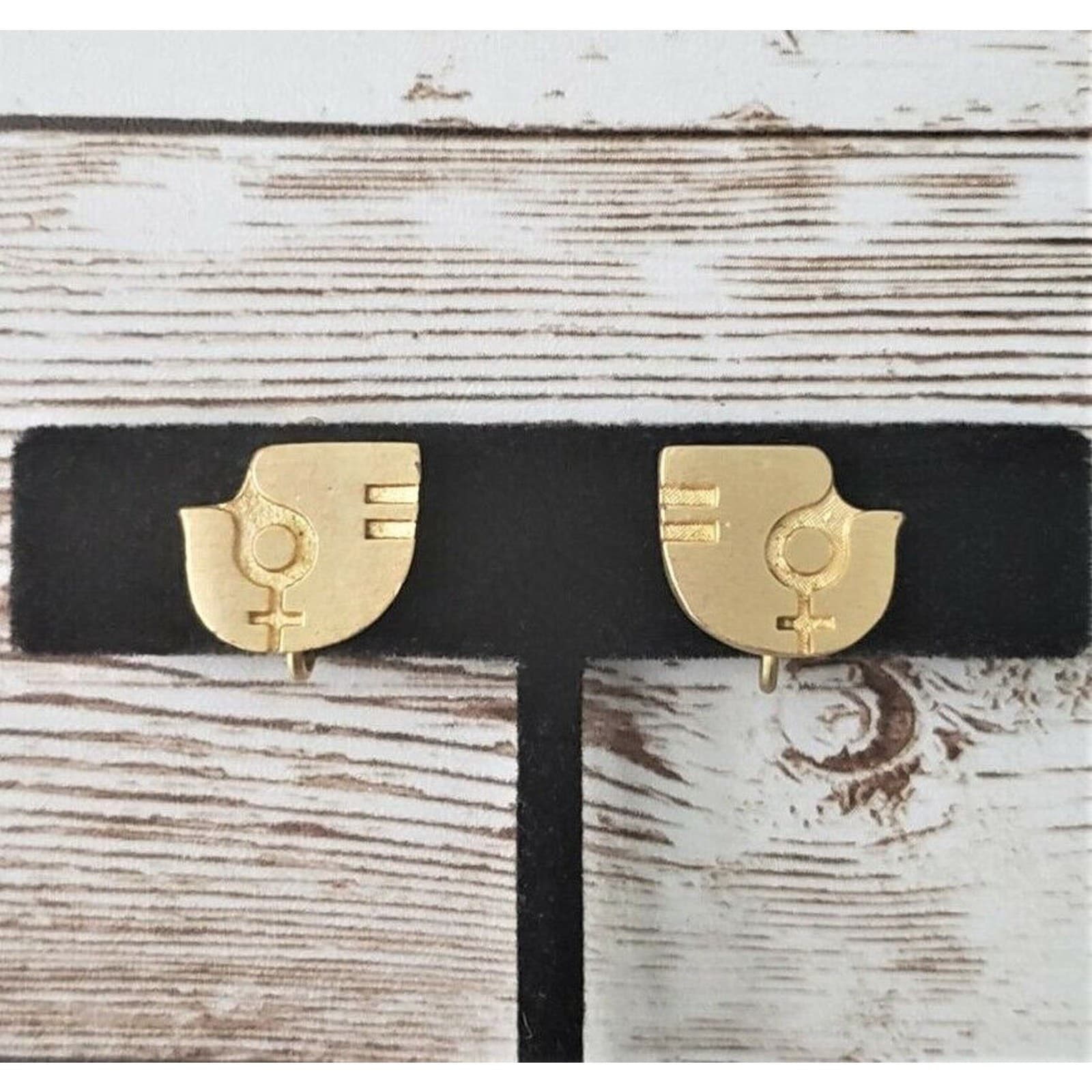Vintage Clip On Earrings Gold Tone Unusual Stick Figure Design