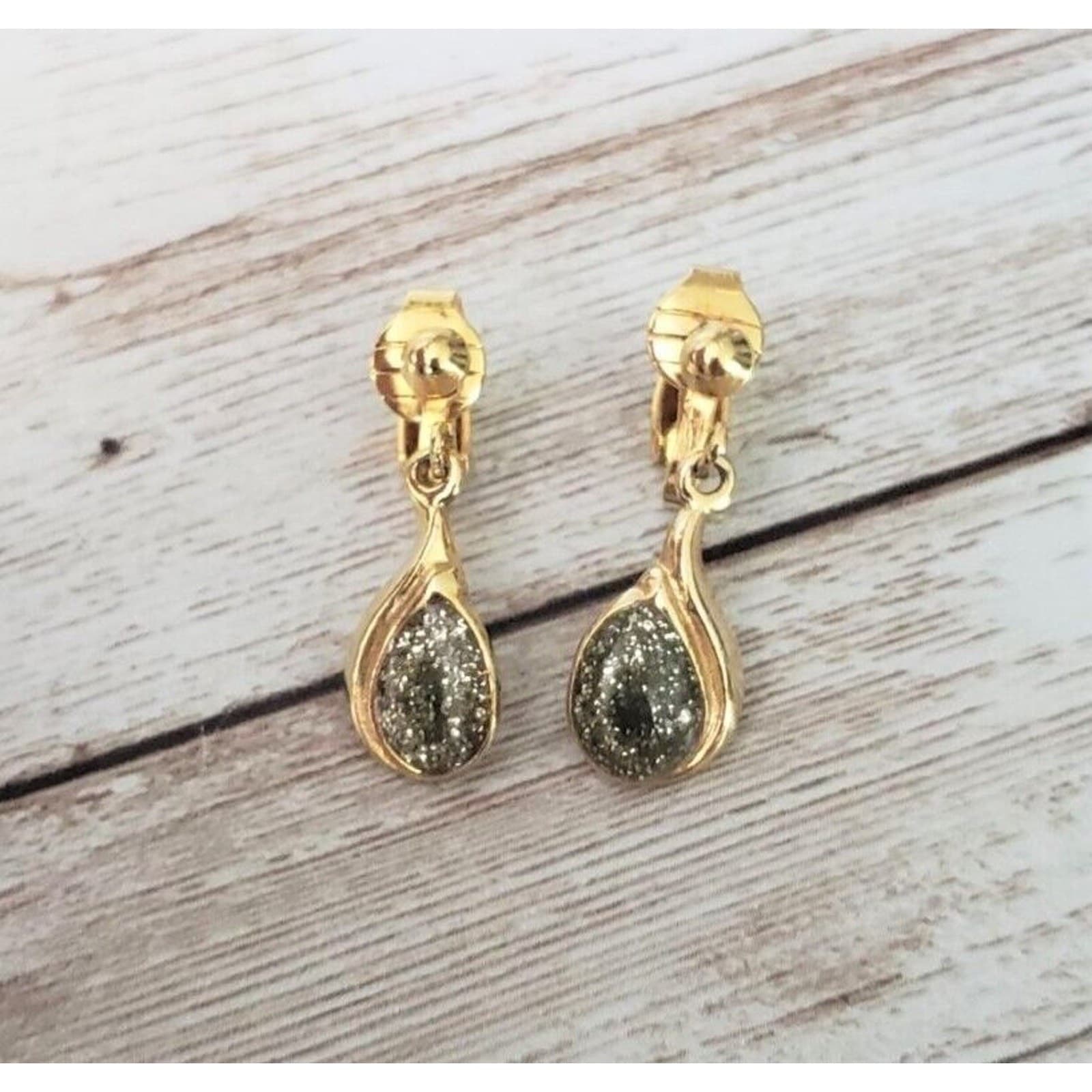 Vintage Clip On Earrings - Gold Tone & Green Glitter Dangle