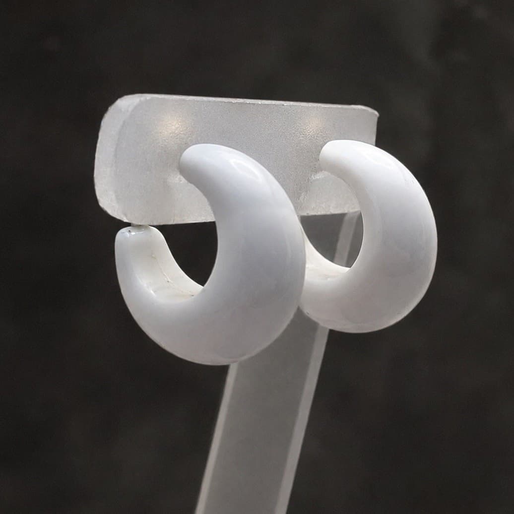 Vintage Sarah Coventry Clip On Earrings Retro Chunky White Hoops Large