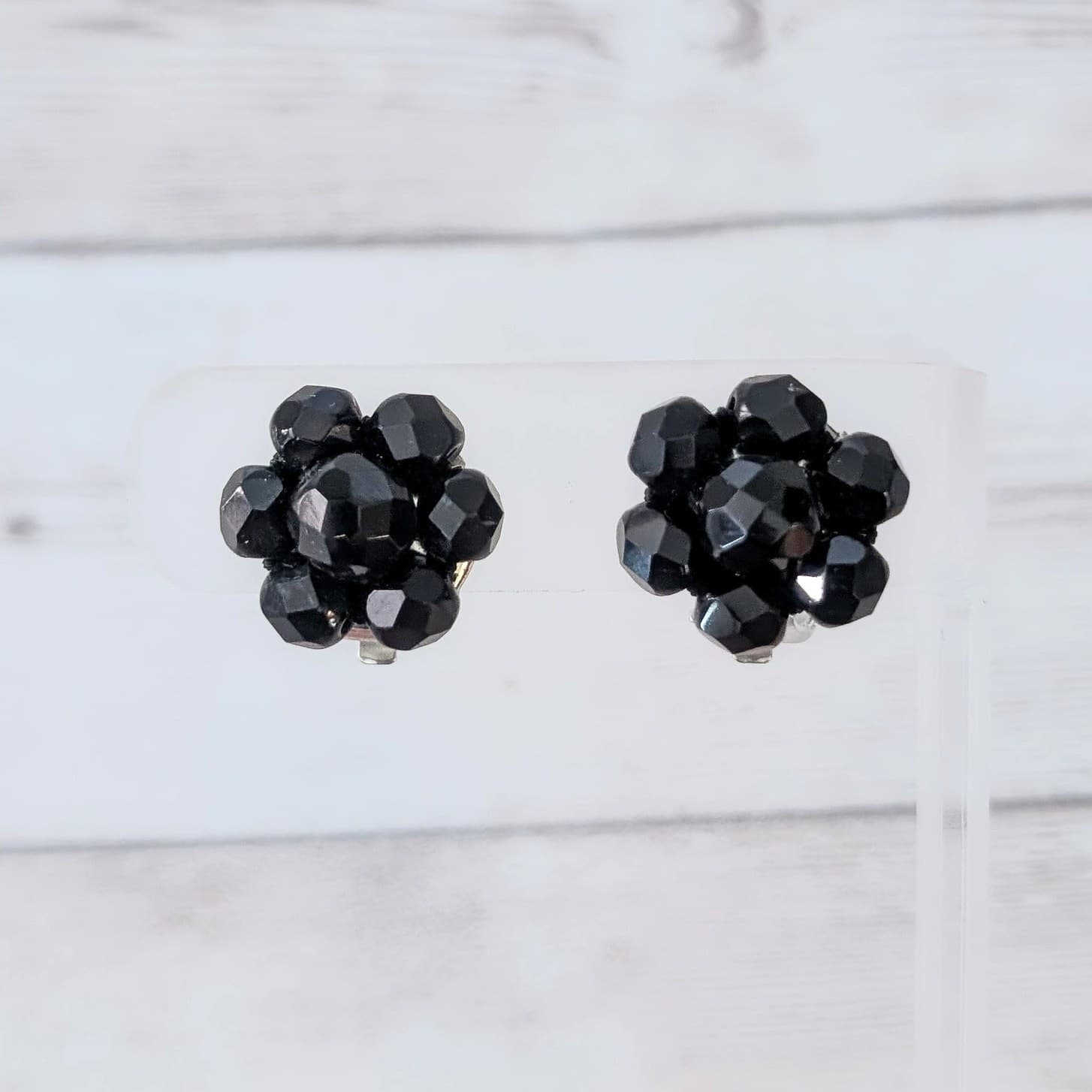 Vintage Clip On Earrings - 0.75" Black Flower Like Cluster Stylish