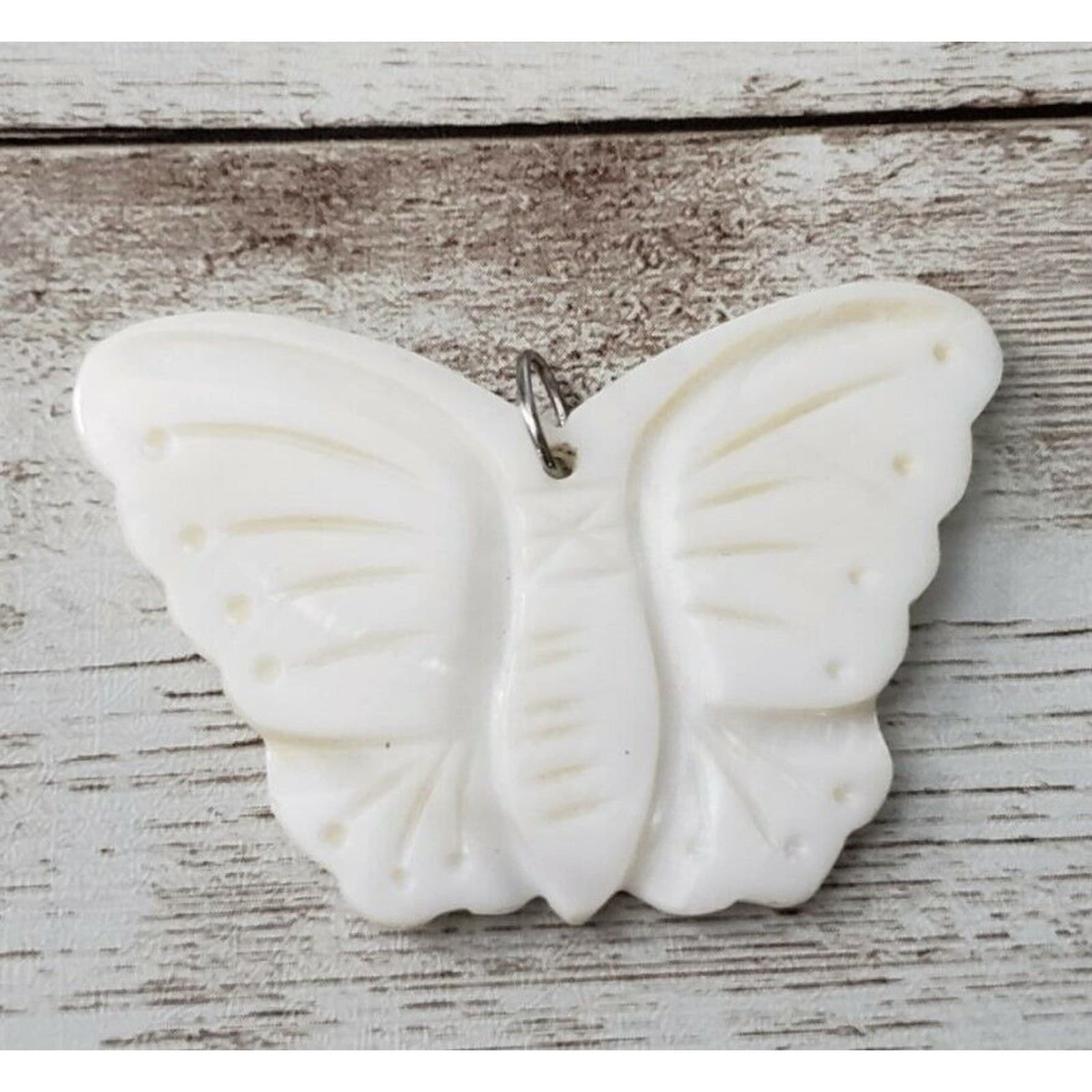 Vintage Pendant Large Cream Butterfly - No Chain Included