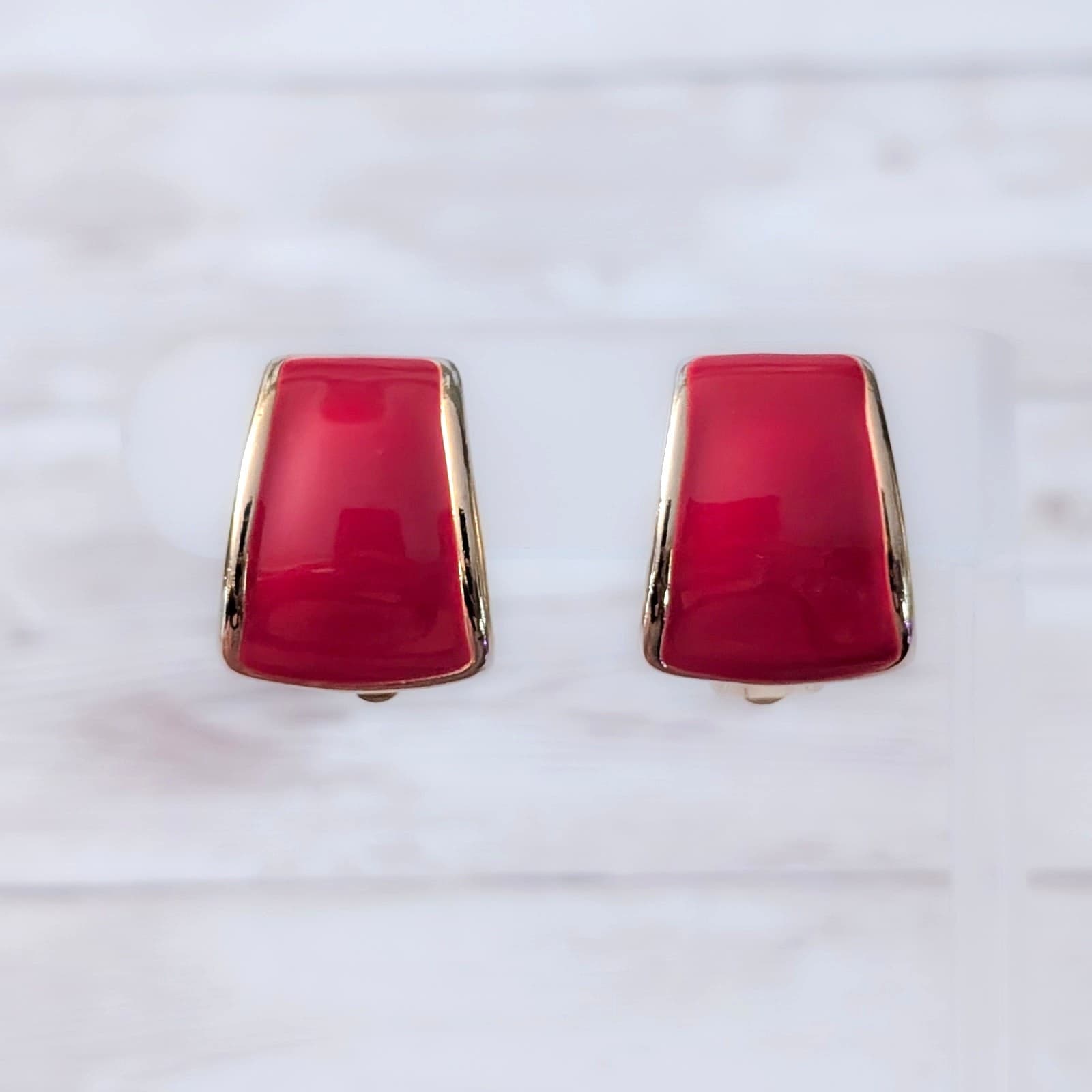 Vintage Clip On Earrings Stylish Red Enamel & Gold Tone Statement Regal Retro