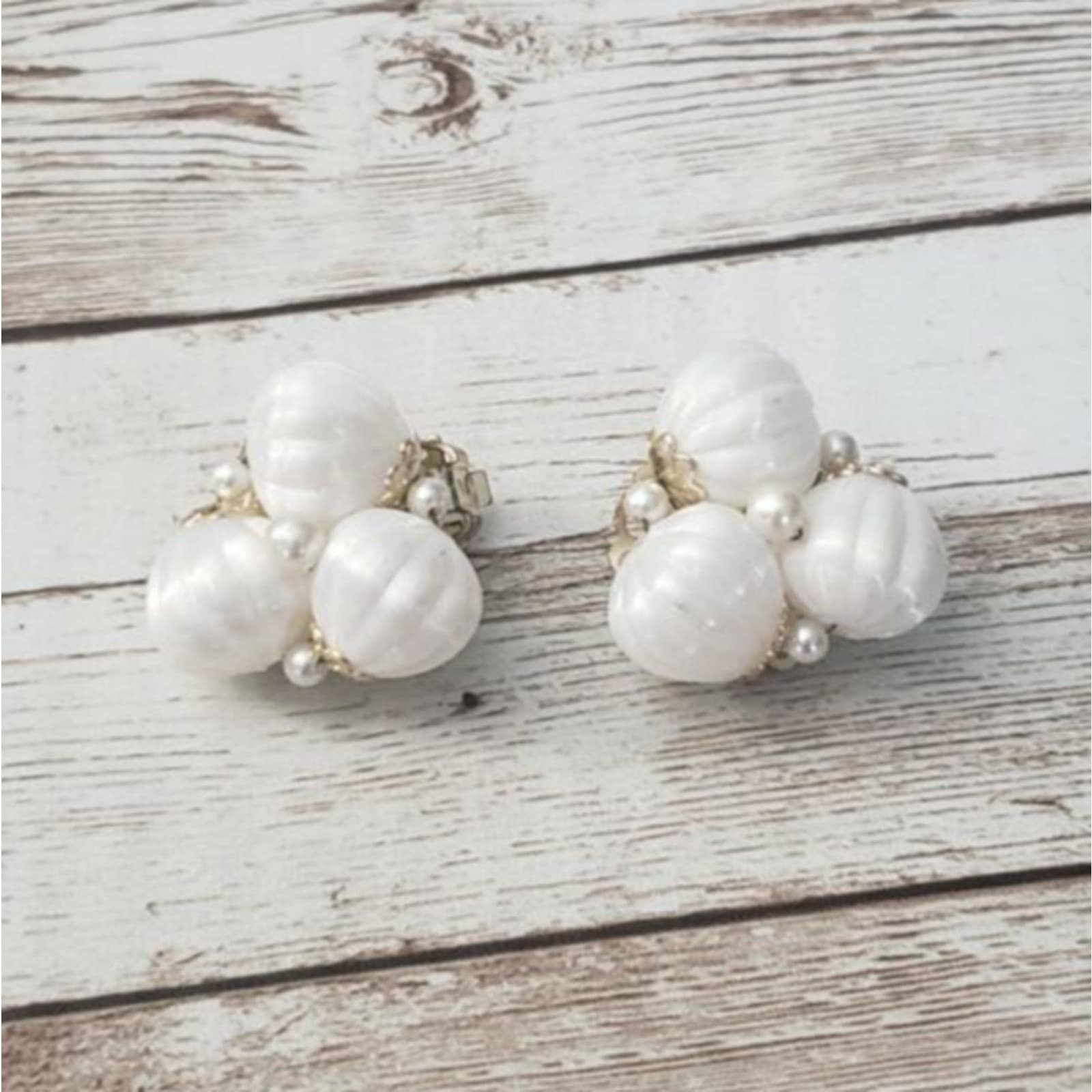 Vintage Clip On Earrings White & Gold Tone Trio 1" Retro