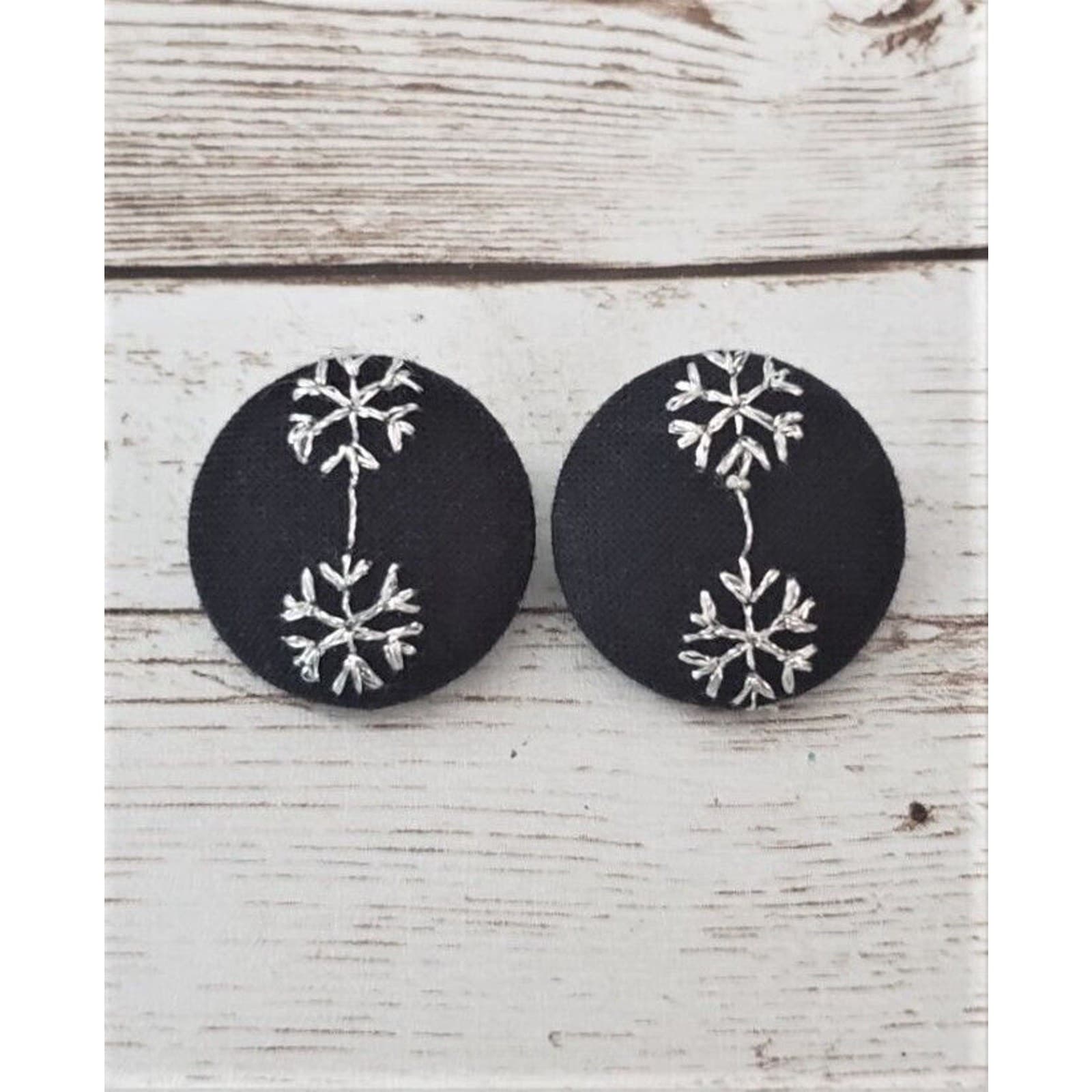 Vintage Clip On Earrings Black Circle with Silver Snowflake Detail