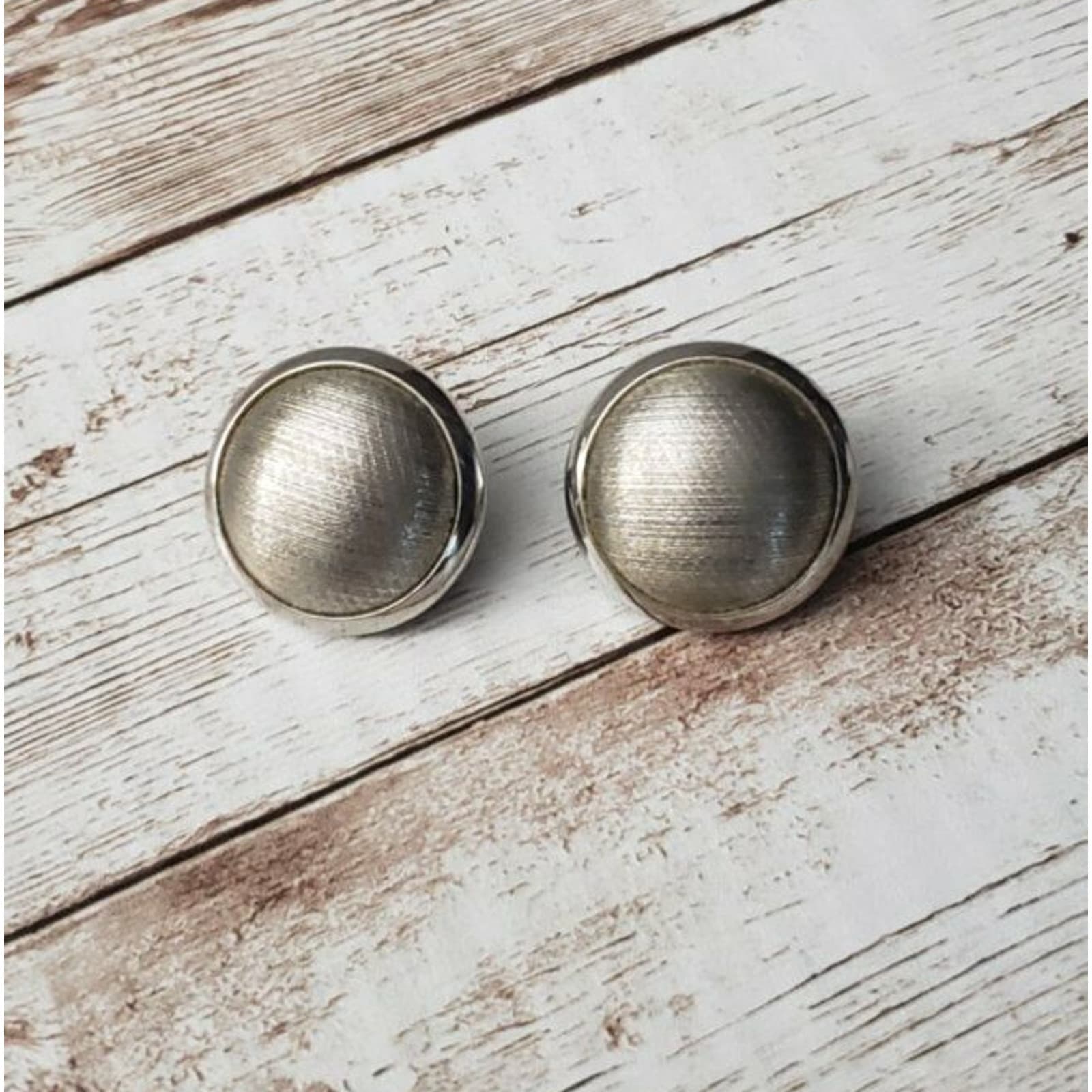 Vintage Clip On Earrings Patterned Silver Tone Circle with Halo