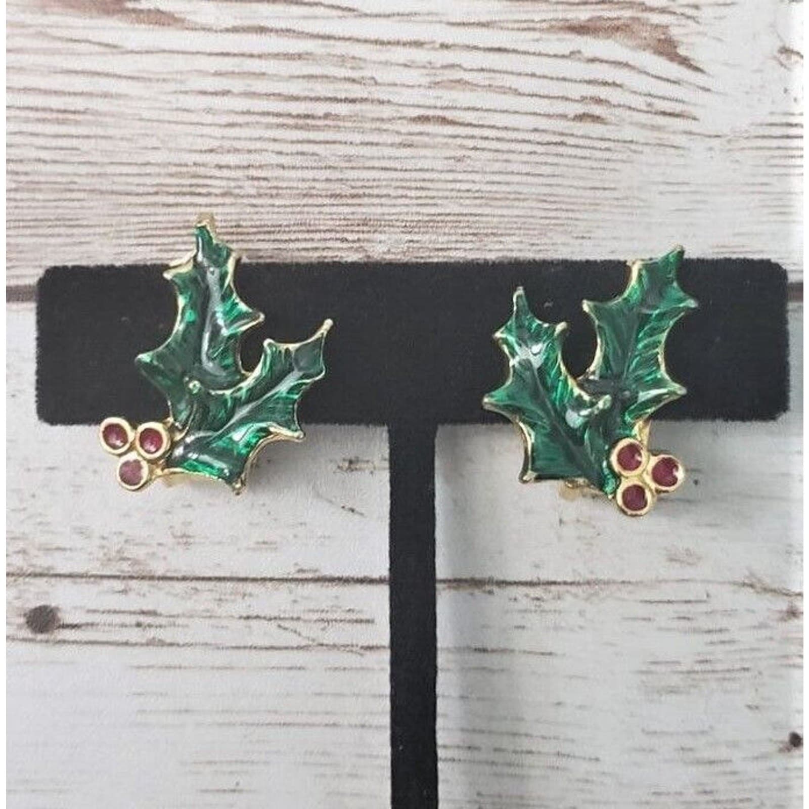 Vintage Clip On Earrings Pretty Holly & Berries