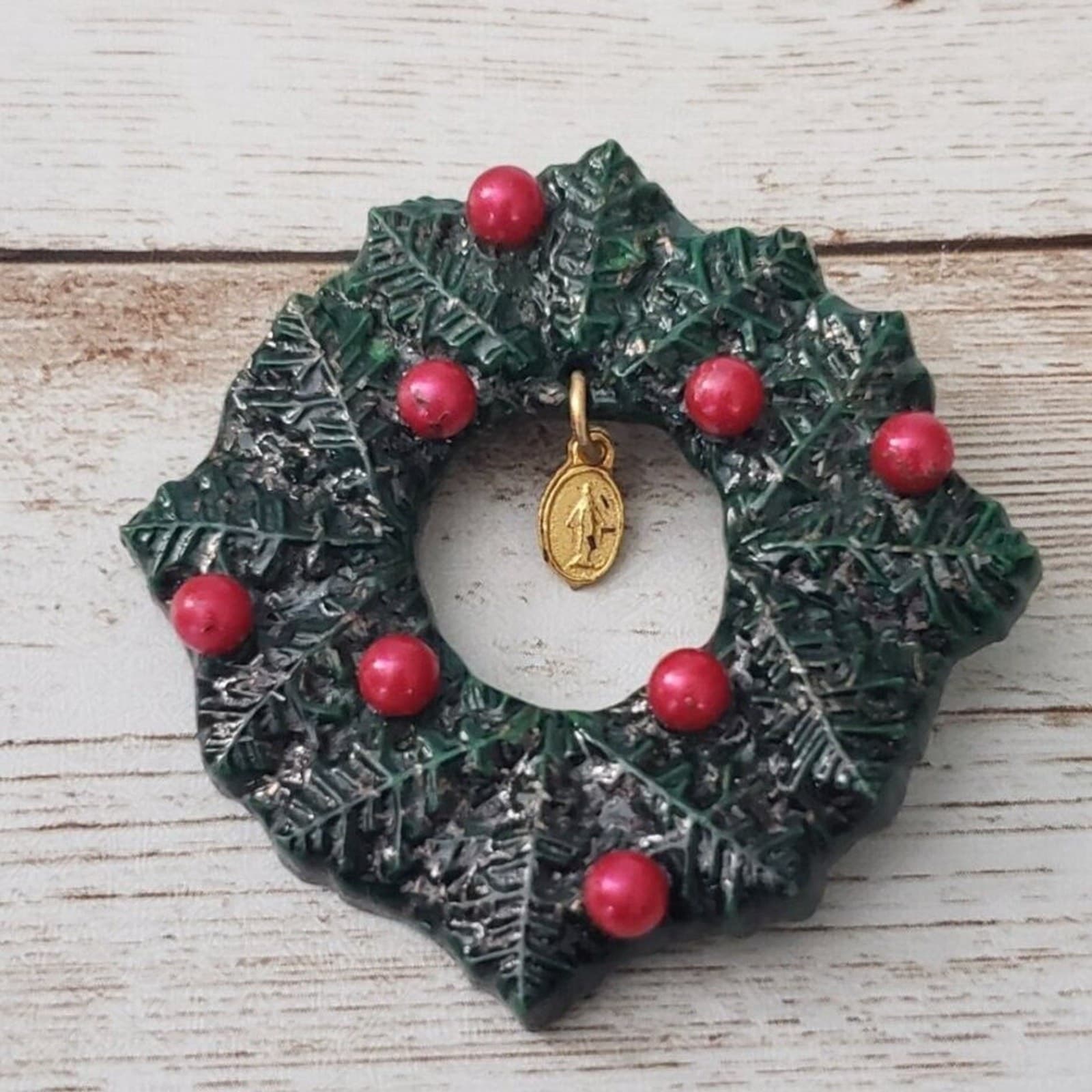 Vintage Brooch / Pin Large Statement Wreath