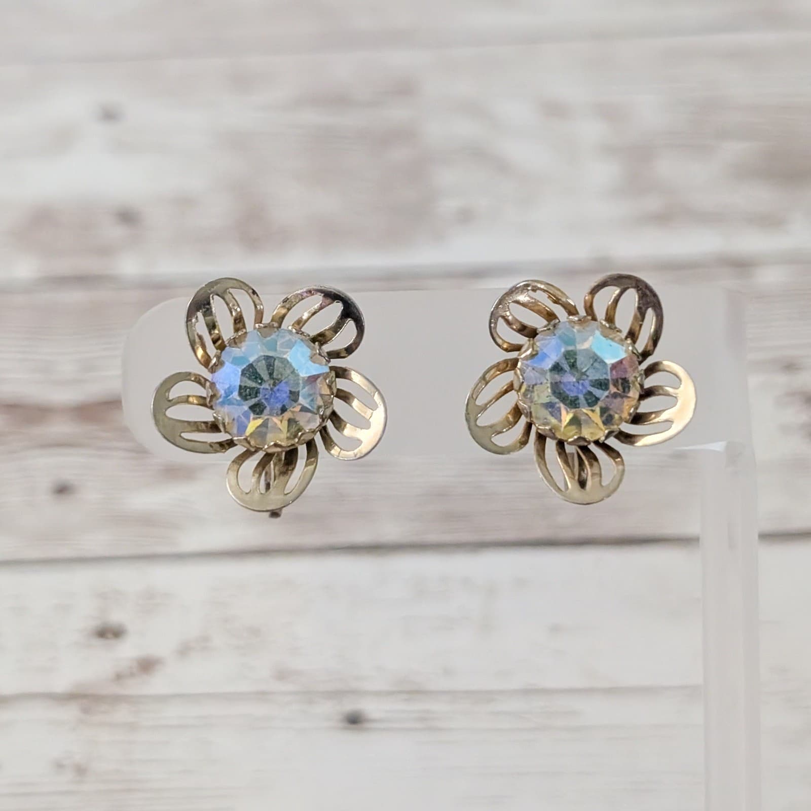 Vintage Screw On Earrings Gold Tone Flower with Large Iridescent Center