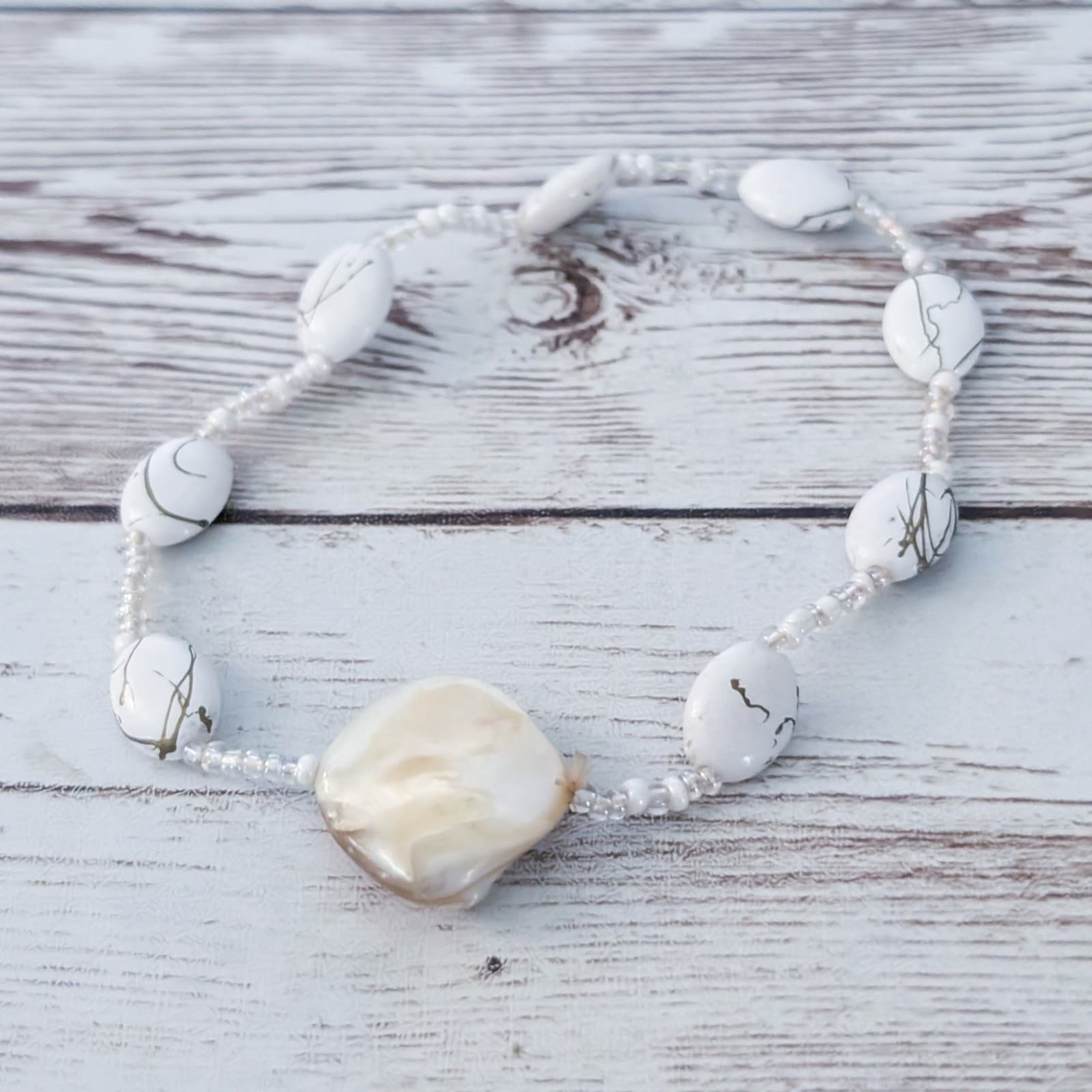 Vintage Stretch Bracelet Dainty Mother of Pearl & White Beads