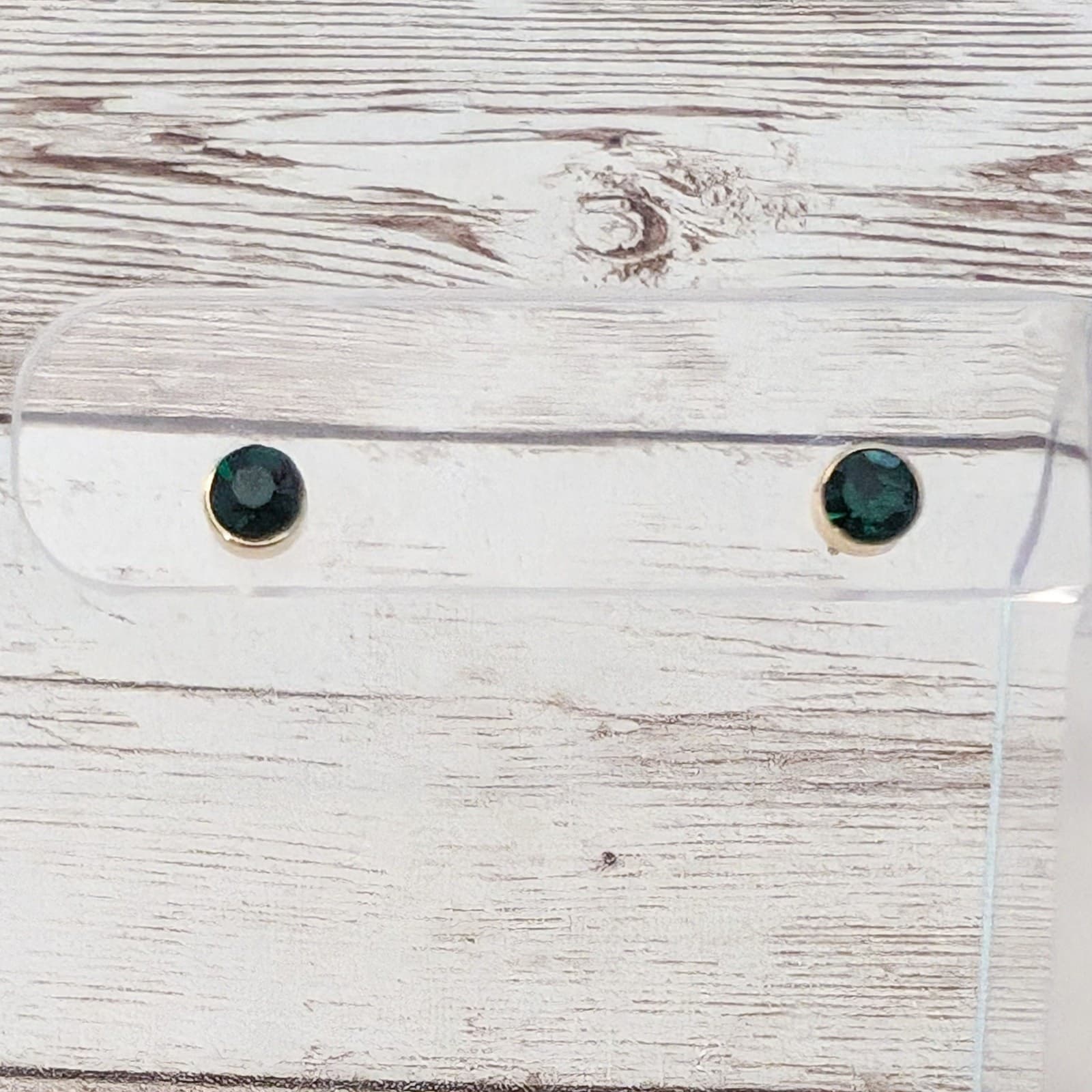 Vintage Green Stud Earrings For Pierced Ears Dainty