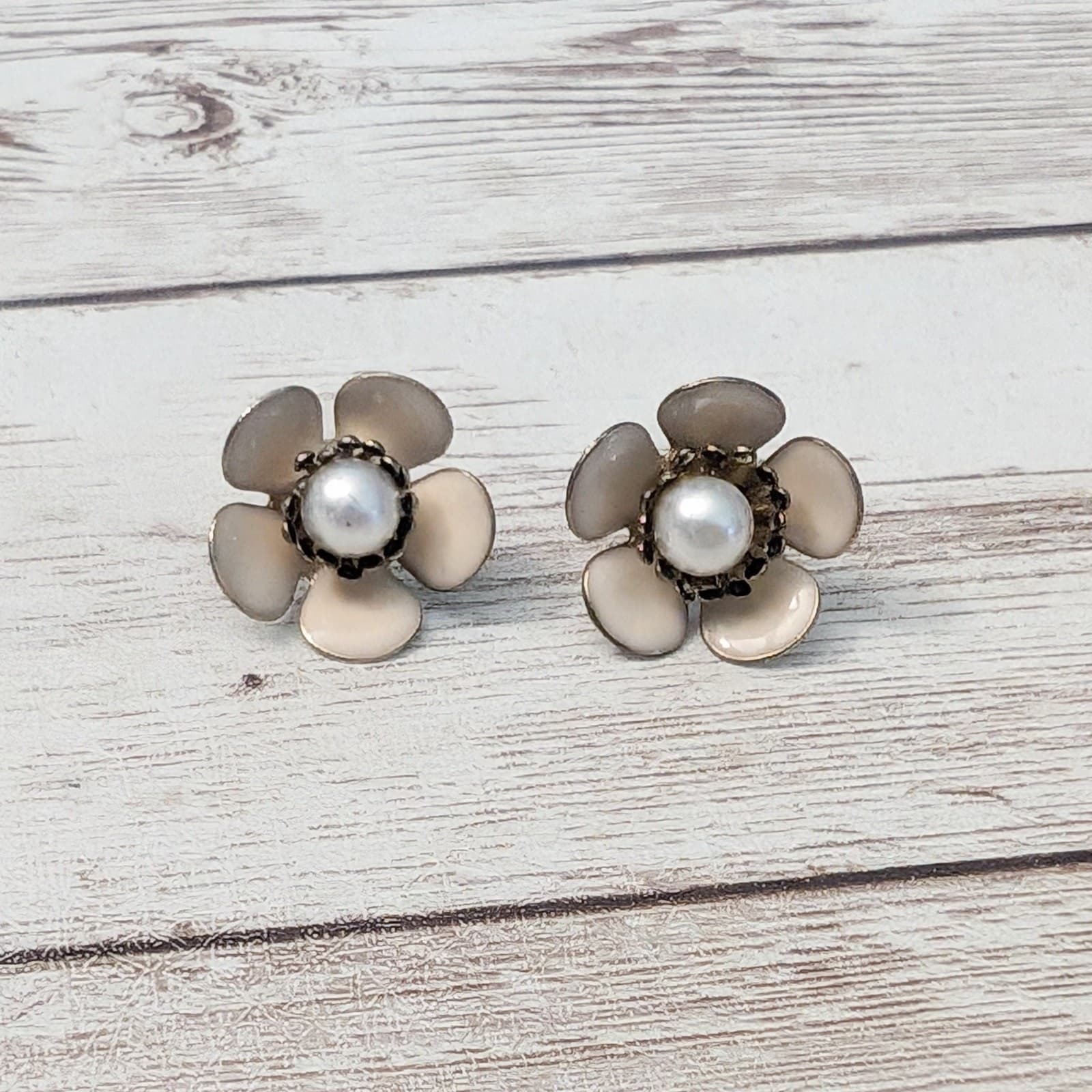 Vintage Stud Earrings For Pierced Ears Cream Enamel Flower with Faux Pearl 3D