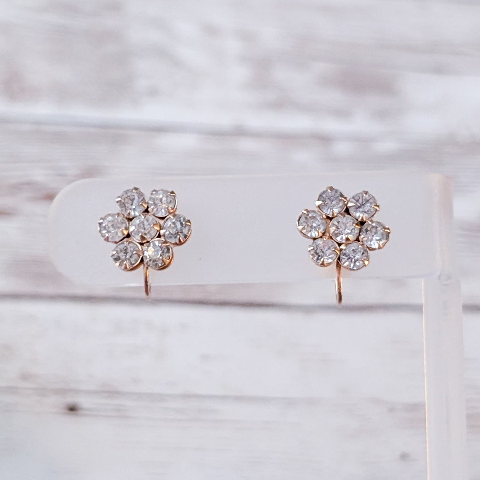 Vintage Screw Back Earrings 0.5" Clear Gem Dainty Flower