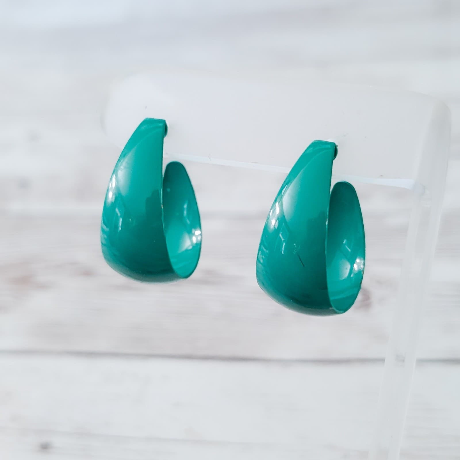 Vintage Stud Earrings Retro Elongated Hoops Green 1 & 1/8"