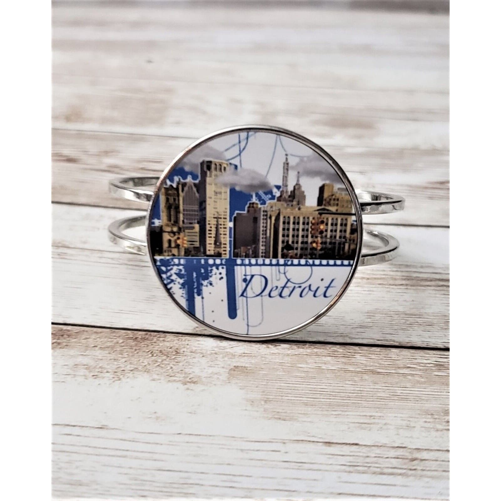 Detroit Hinged Bracelet / Bangle Silver Tone