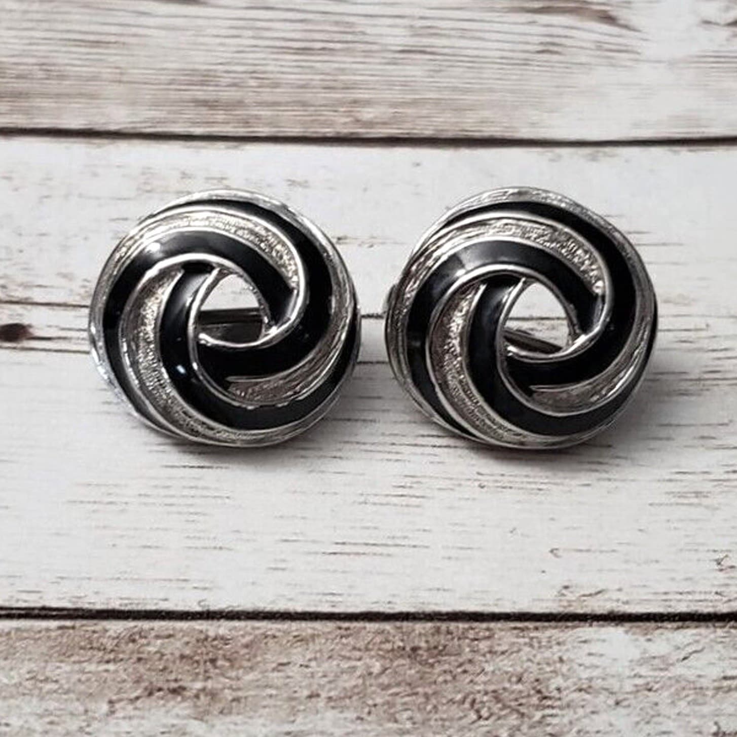 Vintage Clip On Earrings Statement Silver Tone & Black Swirl Circle 7/8"