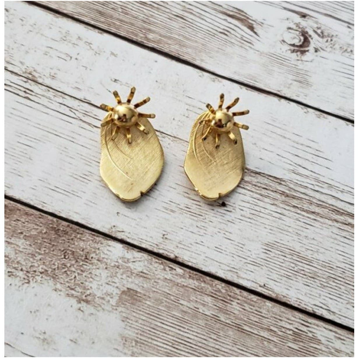 Vintage Clip On Earrings Gold Tone Flower & Leaf 1.25"