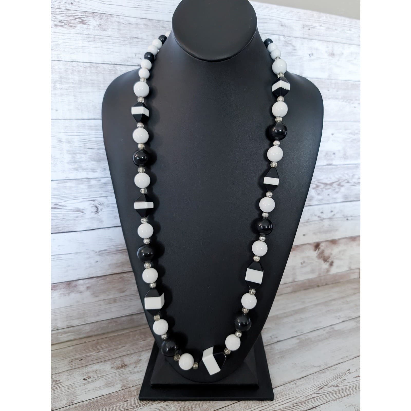 Vintage Necklace Chunky Retro Statement Necklace Black & White