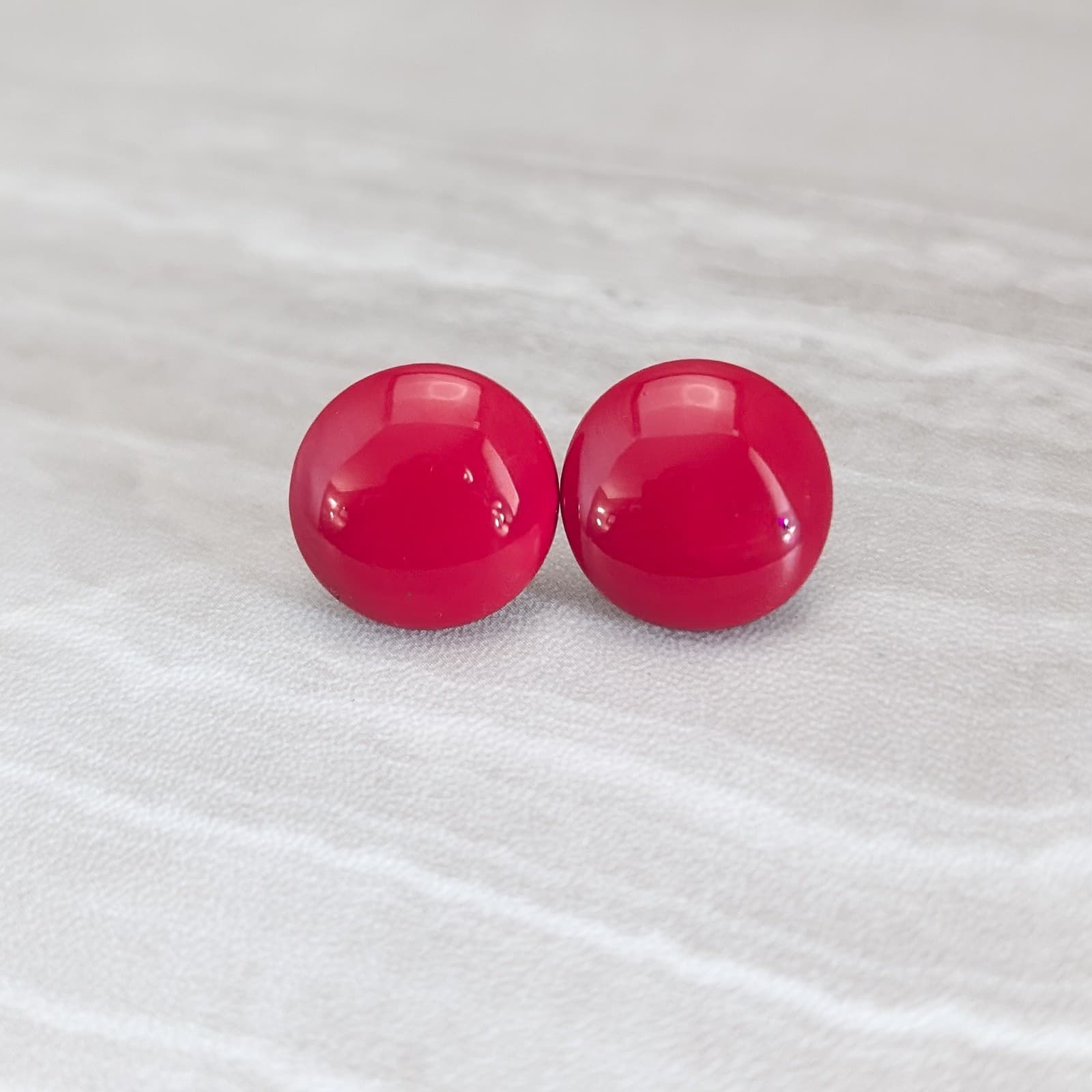 Vintage Stud Earrings Very Red Circle Button Style 11/16" Statement Retro