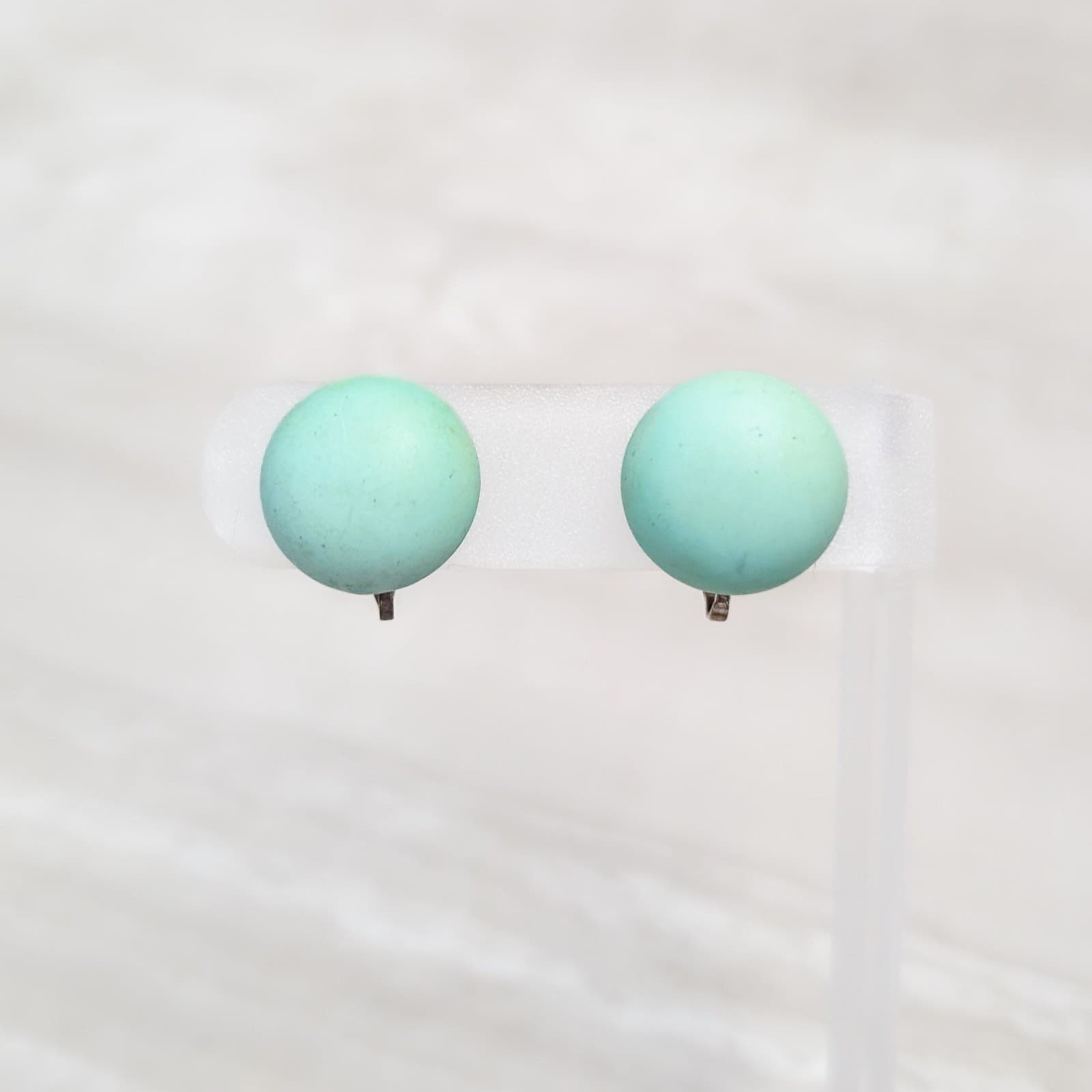Vintage Clip On Earrings Light Green Mint Green Pastel Green Domed Circle 0.75"