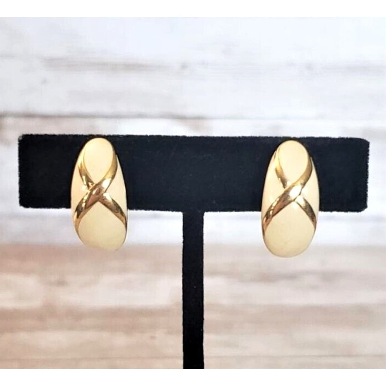 Vintage Clip On Earrings - 7/8" Cream Enamel with Gold Tone Kiss Design