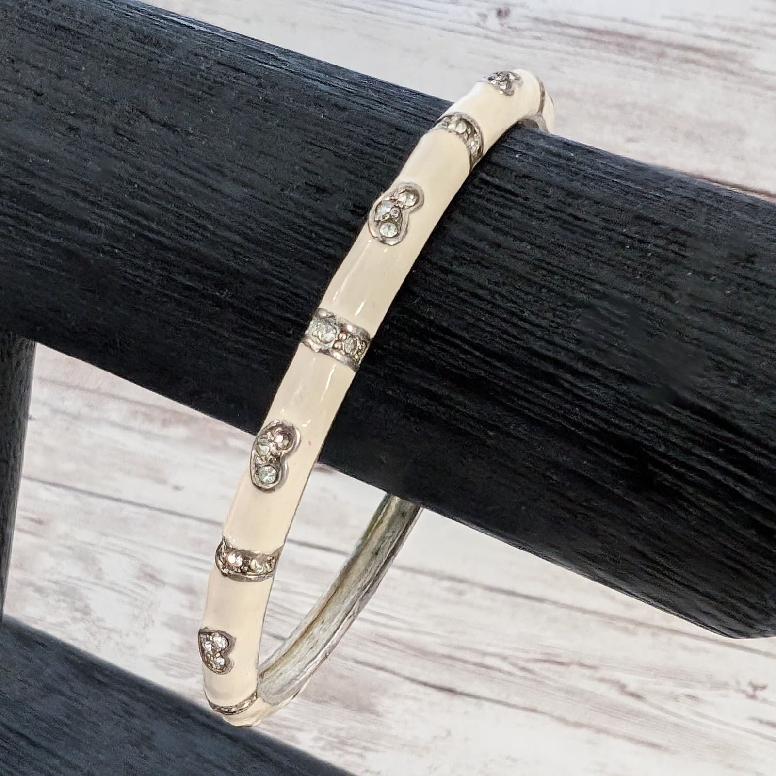 Vintage Bracelet Cream with Clear Gems