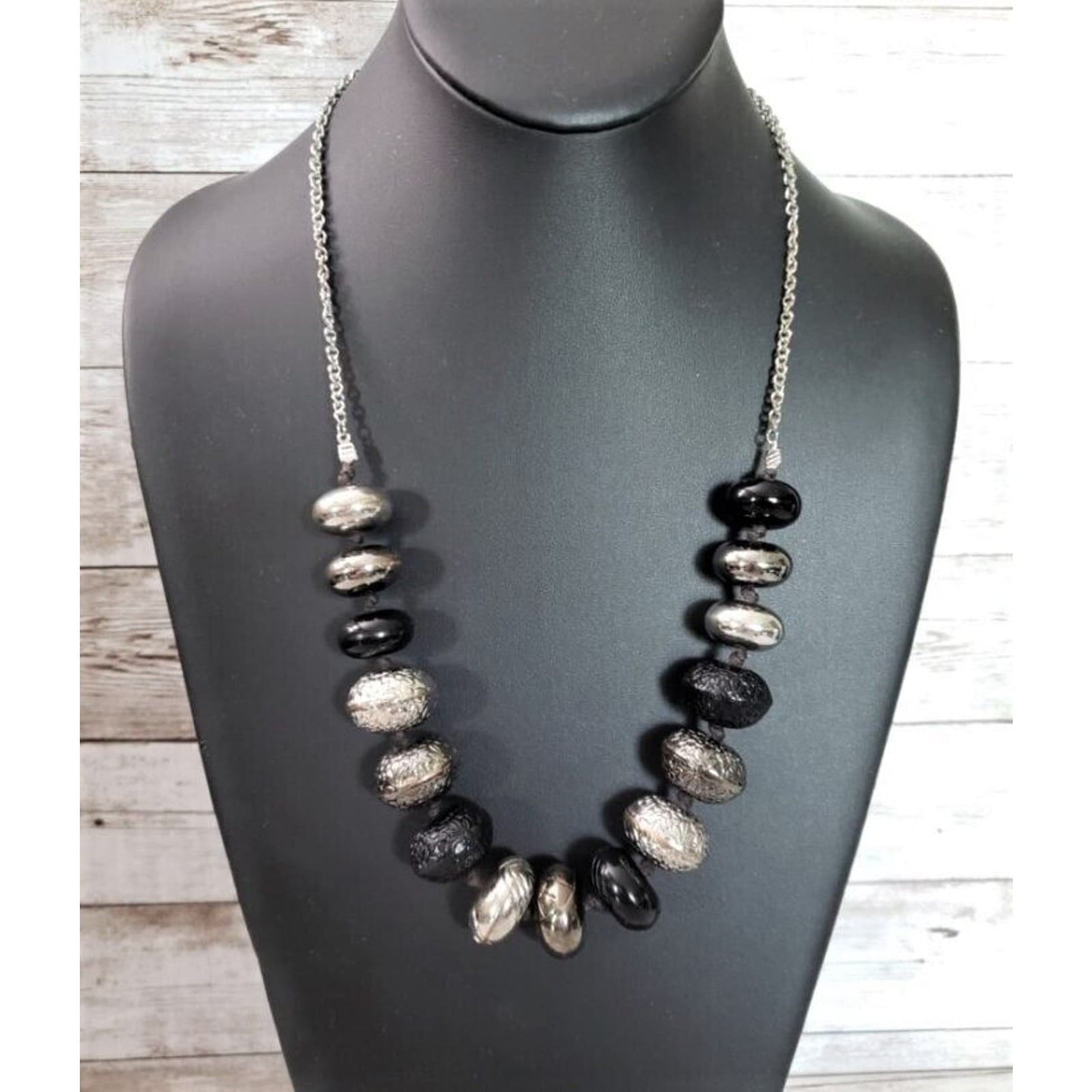 Vintage Necklace - Statement Necklace Metallic Chunky Beads