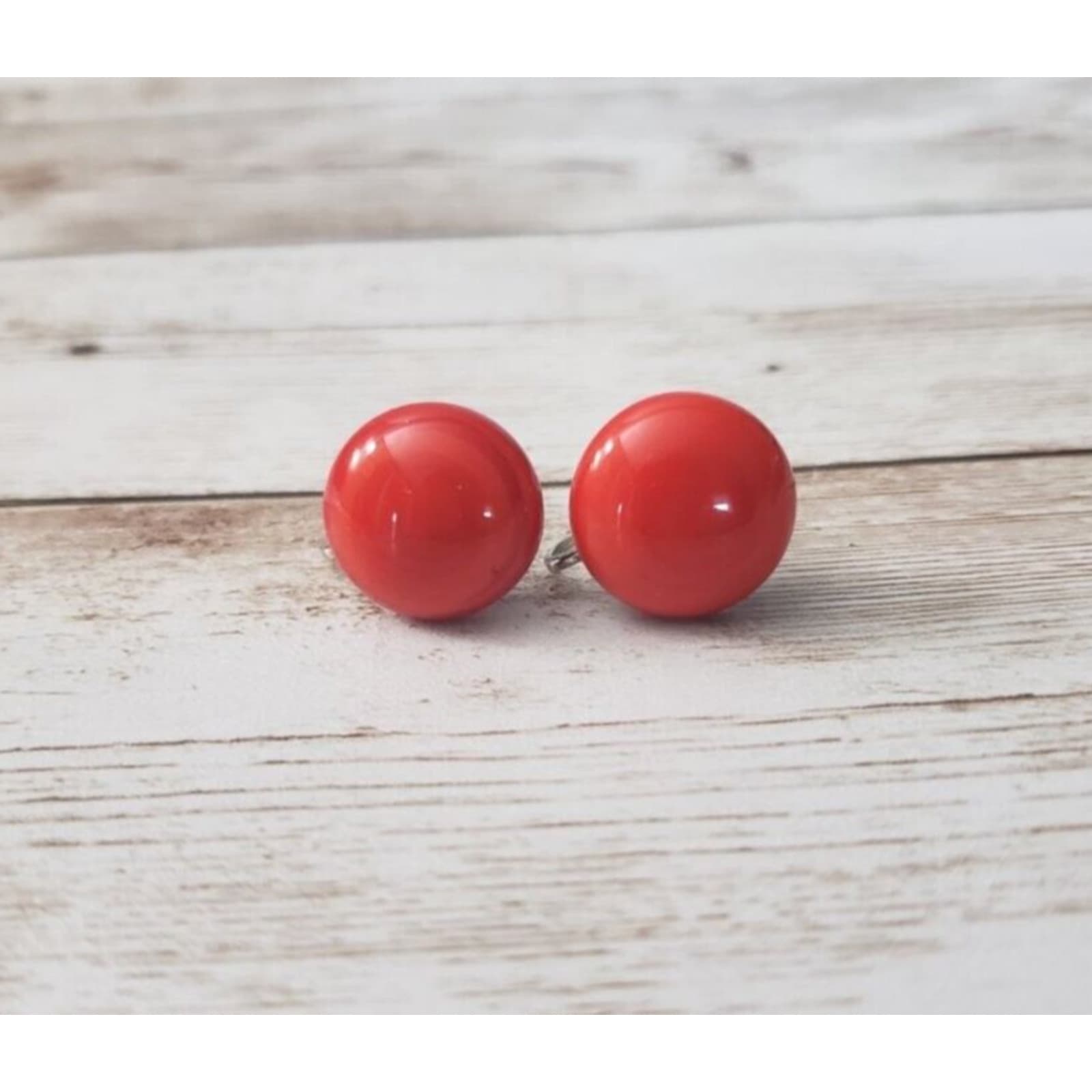 Vintage Screw On Earrings Very Red Small Circle 5/8"