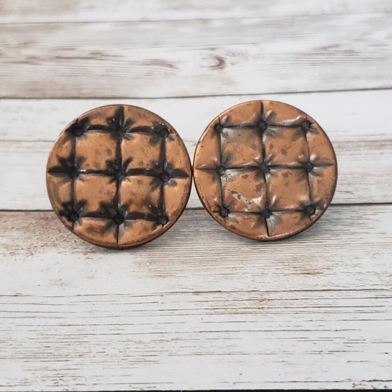Vintage Screw On Earrings - Copper Tone Patterned Circle