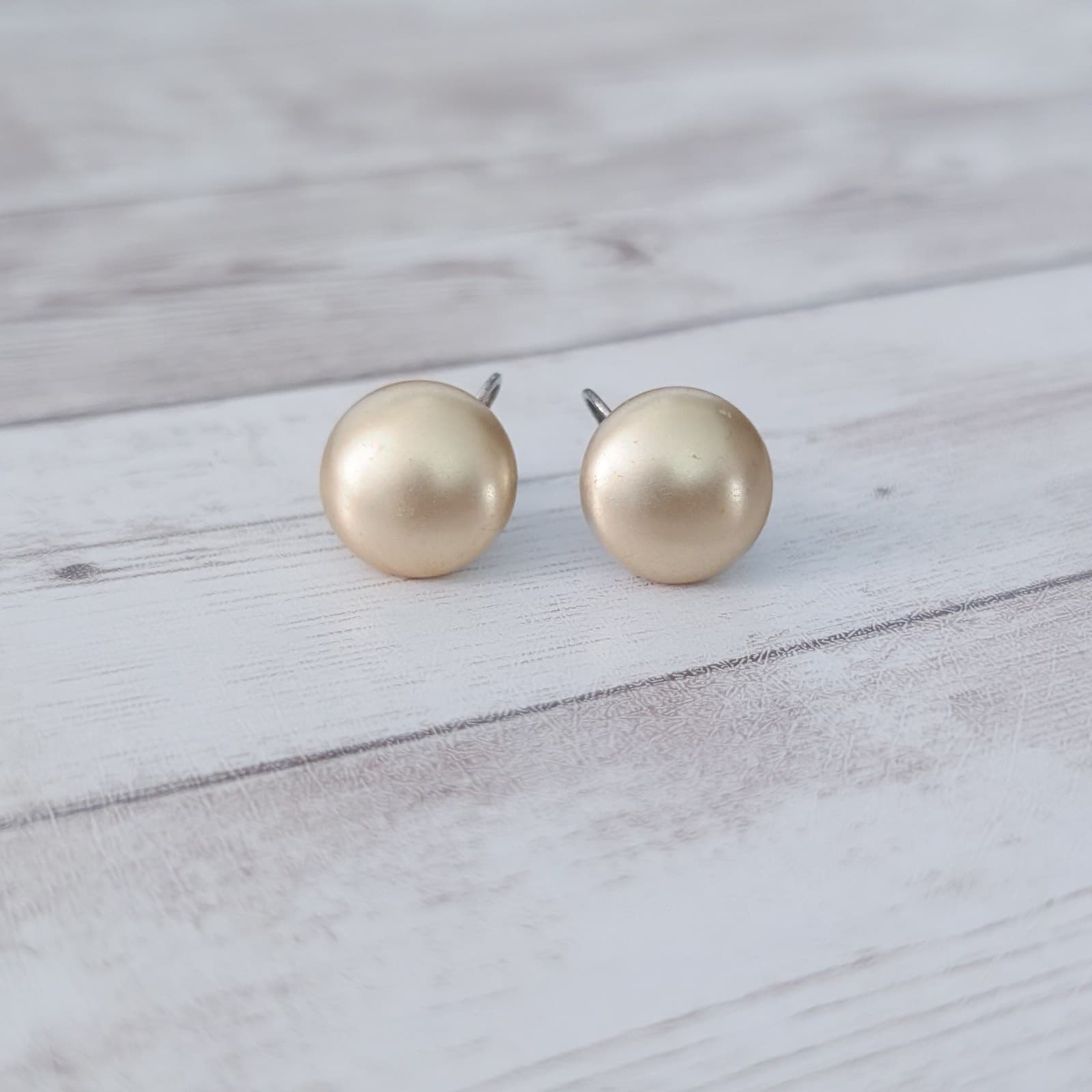 Vintage Screw On Earrings Cream 5/8" Faux Pearl Stylish Classic Earrings